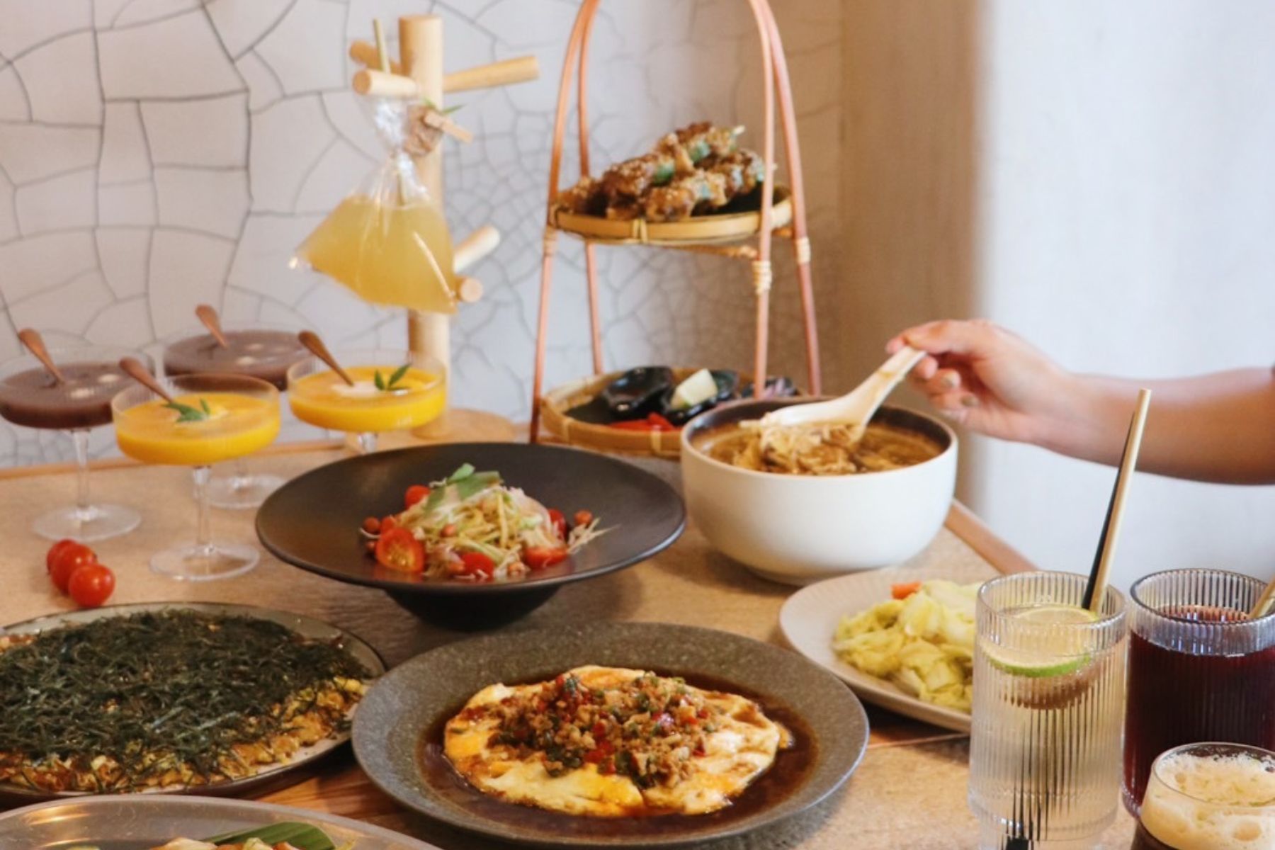 無肉日愛地球！台南蔬食餐廳「毛蔬 亞洲蔬食」帶動永續餐桌風潮