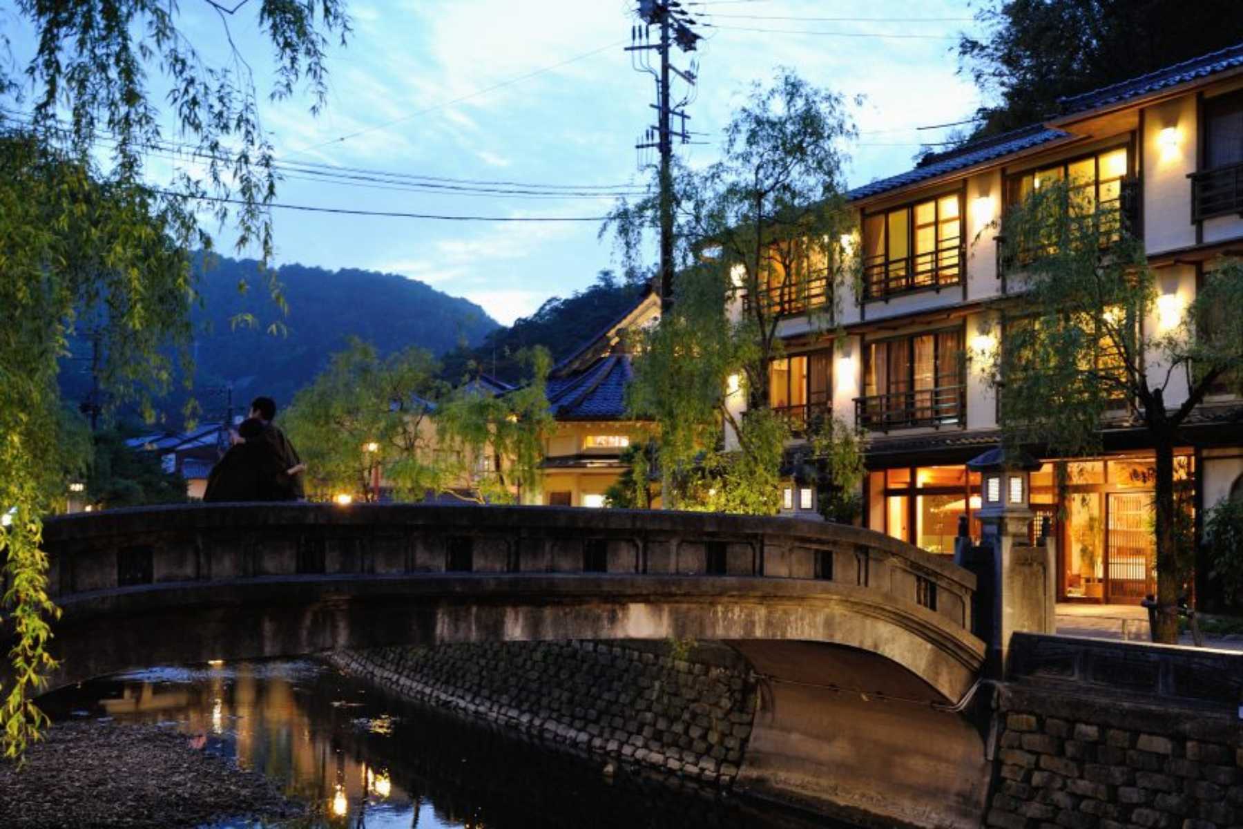 日本溫泉文學小鎮之旅！城崎溫泉訪文豪繆思絕景、美拍文青咖啡廳