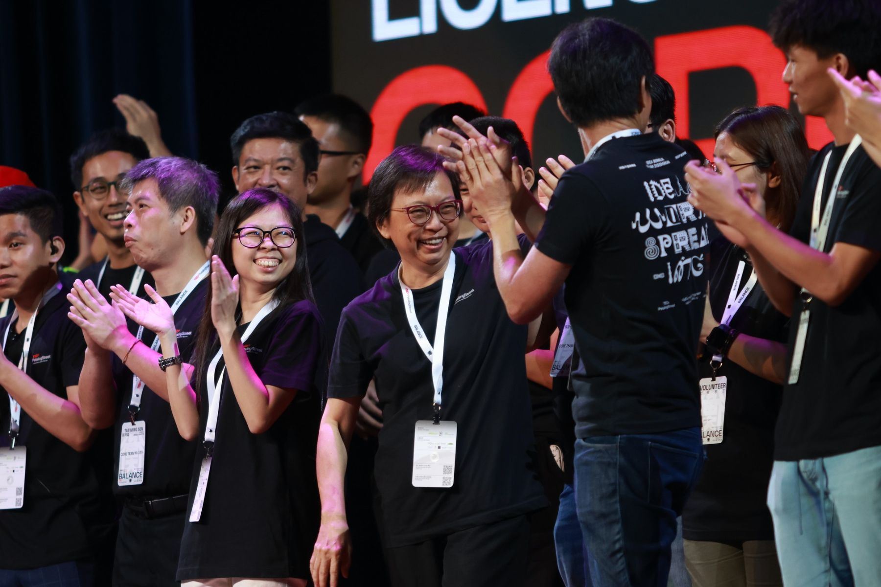 馬來西亞最大中文論壇「TEDxPetalingStreet」十年有成！專訪創辦人黃菁翠：我想傳遞大馬本土故事